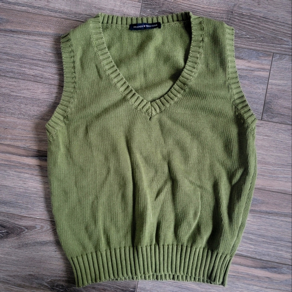 matcha green sweater vest brandy melville